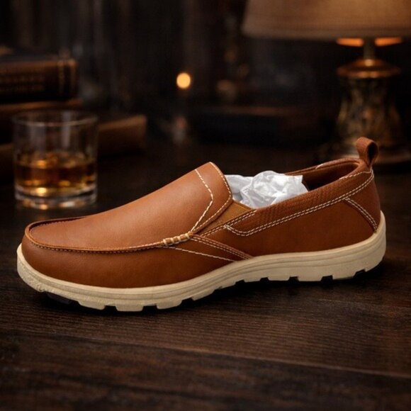 Deer Stags Everest2 Tan Slip-On Comfort Loafers Mens 10.5M Casual Gorpcore main image 10